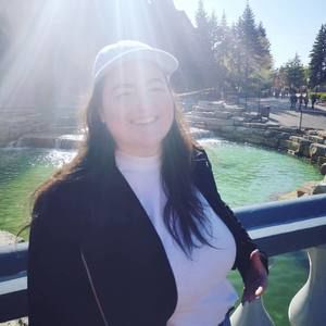 Meet your Posher, Elyse